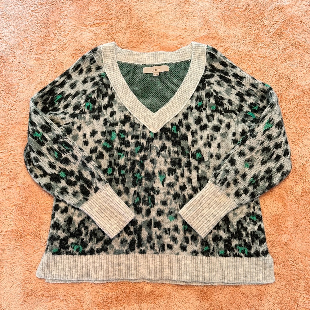LOFT V-Neck Leopard Print Sweater in Gray and Green